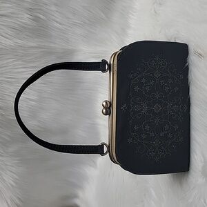 ESPIRT Black Fabric Single Strap Kissing Lock Floral Graphic Formal Evening Bag